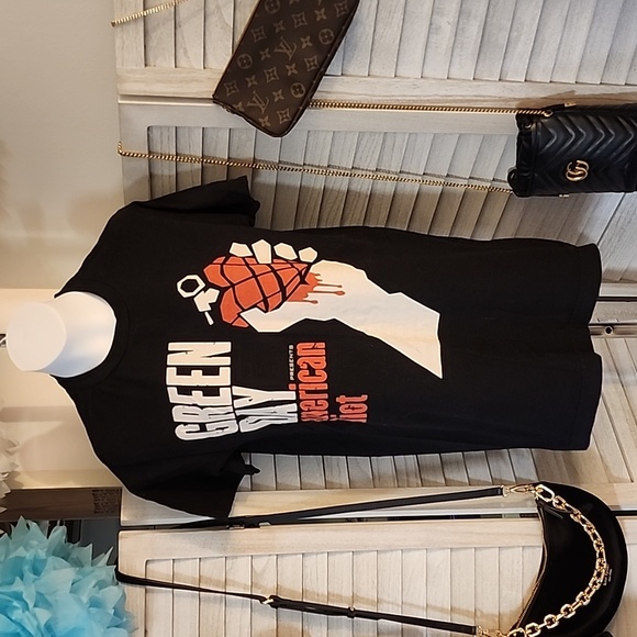 Green Day TShirt - Picture 1 of 5